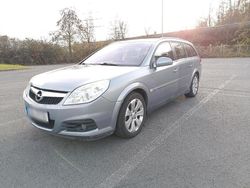 Grau Gebraucht 2008 Opel Vectra Kombi | 2.200 € (Etwas zu teuer)