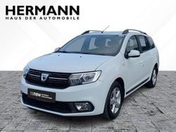 Arktisweiß (weiß) Gebraucht 2017 Dacia Logan Lauréate Kombi | 8.311 € (Etwas zu teuer)
