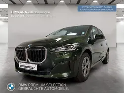 Grün Gebraucht 2024 BMW 218 Active Tourer Luxury Line Van / Kleinbus | 32.999 € (Fairer Preis)