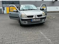 Silber Gebraucht 2003 Renault Clio II Kleinwagen | 950 € (Guter Preis)