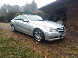 Silber Gebraucht 2009 Mercedes E250 Avantgarde Coupé | 11.300 € (Fairer Preis)