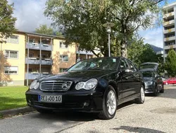 Schwarz Gebraucht 2005 Mercedes C220 Elegance Limousine | 5.000 € (Etwas zu teuer)