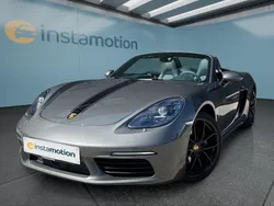 Grau Gebraucht 2024 Porsche 718 Boxster Cabrio | 76.699 € (Teuer)