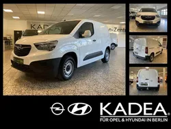 Weiss Gebraucht 2021 Opel Combo Van / Kleinbus | 18.990 € (Etwas zu teuer)