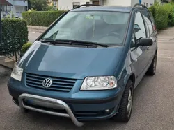Blau Gebraucht 2002 VW Sharan Van / Kleinbus | 3.599 € (Teuer)