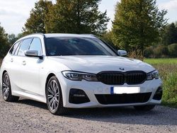 Weiß Gebraucht 2021 BMW 320 M Sport Kombi | 27.995 € (Guter Preis)