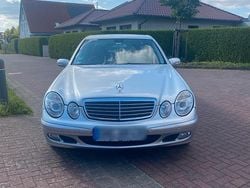 Silber Gebraucht 2006 Mercedes E220 Limousine | 4.500 € (Guter Preis)