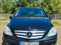 Schwarz Gebraucht 2008 Mercedes B200 Van / Kleinbus | 3.500 € (Fairer Preis)