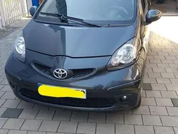Andere farben Gebraucht 2005 Toyota Aygo Kleinwagen | 2.000 € (Teuer)