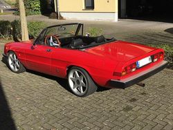 Rot Gebraucht 1985 Alfa Romeo Spider Cabrio | 19.500 €