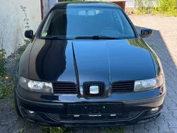 Schwarz Gebraucht 2002 Seat Leon Sport Limousine | 2.100 € (Fairer Preis)