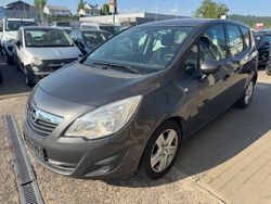 Grau Gebraucht 2011 Opel Meriva Edition Van / Kleinbus | 2.750 € (Fairer Preis)