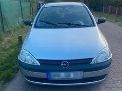 Silber Gebraucht 2001 Opel Corsa Kleinwagen | 900 €