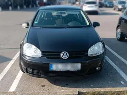 Schwarz Gebraucht 2007 VW Golf V Kleinwagen | 3.400 € (Fairer Preis)
