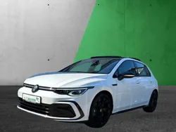 Pure white Gebraucht 2024 VW Golf VIII R-line Limousine | 31.990 € (Fairer Preis)