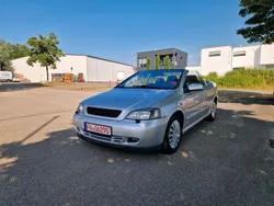 Silber Gebraucht 2004 Opel Astra Cabriolet Edition Cabrio | 2.699 € (Fairer Preis)