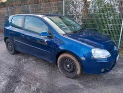 Blau Gebraucht 2005 VW Golf IV Kleinwagen | 1.200 € (Fairer Preis)