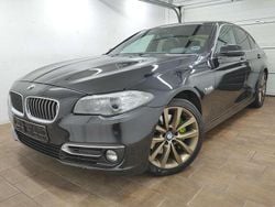 Black sapphire metallic Gebraucht 2015 BMW 530 Limousine | 10.999 € (Guter Preis)