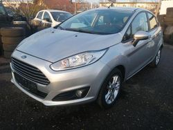 Grau Gebraucht 2015 Ford Fiesta Kleinwagen | 4.990 € (Guter Preis)