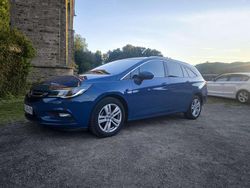 Blau Gebraucht 2018 Opel Astra Selection Kombi | 8.800 € (Teuer)