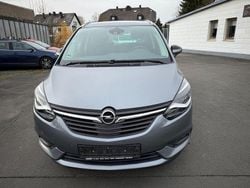 Grau Gebraucht 2018 Opel Zafira Tourer Van / Kleinbus | 11.400 € (Fairer Preis)