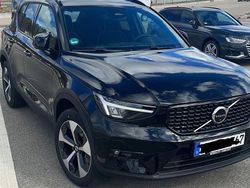 Schwarz Gebraucht 2023 Volvo XC40 SUV | 33.250 € (Fairer Preis)