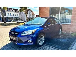 Indicblau metallic (metallic) Gebraucht 2014 Ford Focus Limousine | 3.999 € (Guter Preis)