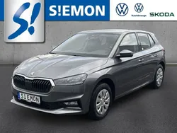 Grau Neu 2025 Skoda Fabia Essence Limousine | 16.930 € (Superpreis)
