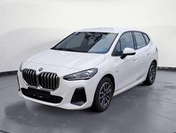 Alpinweiss iii Gebraucht 2024 BMW 218 M Sport Van / Kleinbus | 31.930 € (Etwas zu teuer)
