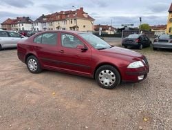 Rot Gebraucht 2006 Skoda Octavia Ambiente Limousine | 1.399 € (Superpreis)