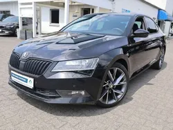 Black magic pearlescent Gebraucht 2018 Skoda Superb SportLine Limousine | 23.590 € (Etwas zu teuer)