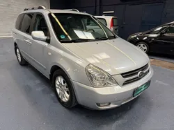 Silber Gebraucht 2007 Kia Carnival EX Van / Kleinbus | 5.950 € (Fairer Preis)