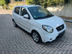 Weiß Gebraucht 2009 Kia Picanto Kleinwagen | 2.999 € (Etwas zu teuer)