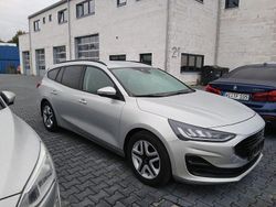 Silber Gebraucht 2022 Ford Focus Cool & Connect Kombi | 16.780 € (Fairer Preis)