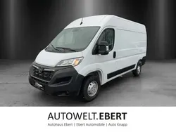 Weiß (casabl/arctic/eisweiss/kaolin) Gebraucht 2022 Opel Movano Edition Van | 26.990 € (Fairer Preis)