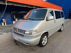 Silber Gebraucht 2003 VW Multivan Highline Van / Kleinbus | 11.900 €