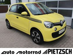 Gelb Gebraucht 2016 Renault Twingo Life Kleinwagen | 5.900 € (Guter Preis)