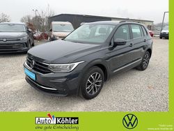 Uranograu Gebraucht 2022 VW Tiguan Life SUV | 26.530 € (Fairer Preis)