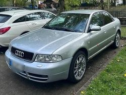 Silber Gebraucht 1999 Audi A4 S-Line Limousine | 1.490 € (Fairer Preis)
