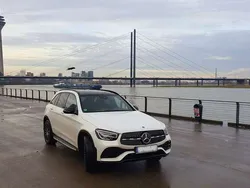 Weiß Gebraucht 2019 Mercedes GLC200 SUV | 36.300 € (Etwas zu teuer)