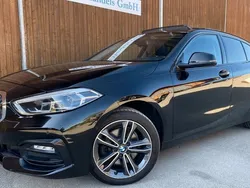 Schwarz Gebraucht 2022 BMW 118 Sport Line Kleinwagen | 19.960 € (Guter Preis)