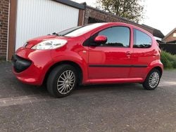Rot Gebraucht 2006 Peugeot 107 Kleinwagen | 1.500 € (Superpreis)