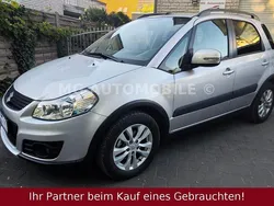 Silber Gebraucht 2015 Suzuki SX4 Club Limousine | 11.799 € (Etwas zu teuer)