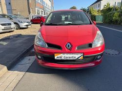 Rot Gebraucht 2006 Renault Clio III Dynamique Kleinwagen | 5.499 € (Etwas zu teuer)