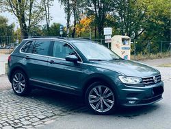 Grau Gebraucht 2018 VW Tiguan Highline SUV | 15.900 € (Teuer)