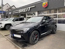Schwarz Gebraucht 2022 Alfa Romeo Stelvio Quadrifoglio SUV | 68.990 € (Teuer)