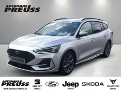 Silber Gebraucht 2023 Ford Focus ST-Line Limousine | 24.445 € (Fairer Preis)