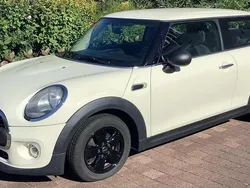 Weiß Gebraucht 2014 Mini ONE Kleinwagen | 5.600 € (Fairer Preis)