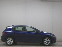 Blau Gebraucht 2022 VW Golf VIII Life | 17.780 € (Guter Preis)