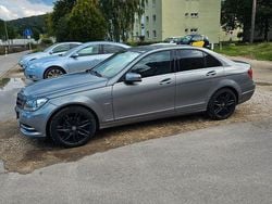 Grau Gebraucht 2011 Mercedes 220 Avantgarde Limousine | 9.500 € (Fairer Preis)